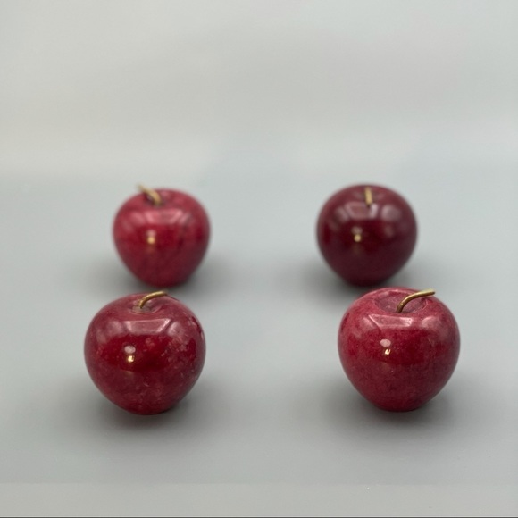 Onyx Red Apple, Solid Stone (1 apple per order) - Picture 4 of 7